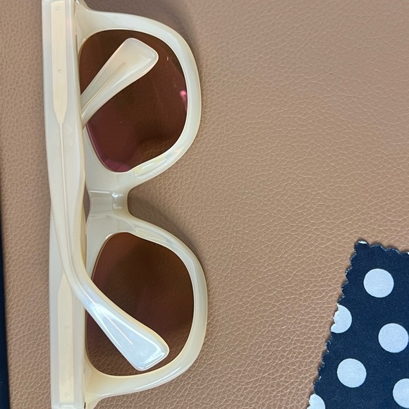 J.Crew Cream Ivory Women’s Sunglasses Sunshades Shades - Picture 6 of 15